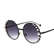 Load image into Gallery viewer, D&amp;T 2019 New Luxury Pearl Sunglasses Women