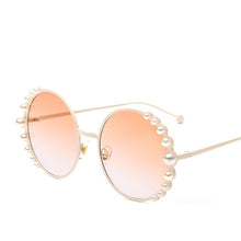 Load image into Gallery viewer, D&amp;T 2019 New Luxury Pearl Sunglasses Women